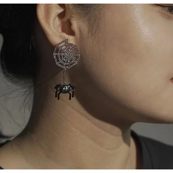 BaubleBar Halloween Spooky Studded Spider Web Earrings 🕷️🕸️ - Picture 3 of 5
